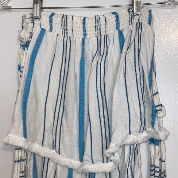 Striped romper with ties around arms - Picture 3 of 3